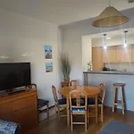 Luxury Apartment, Marina, & Pool Ii