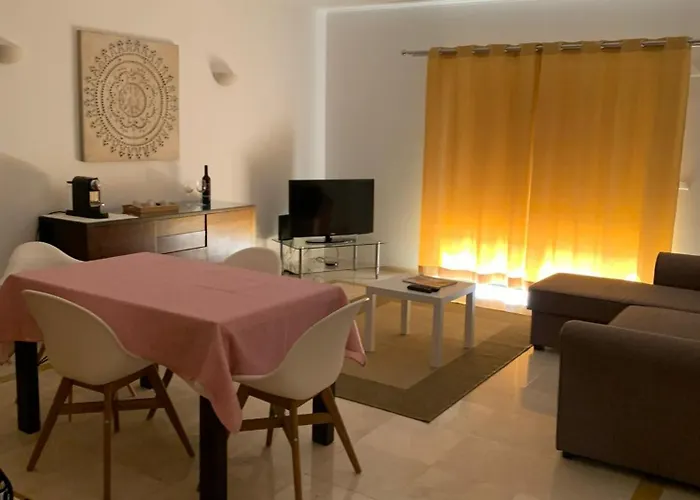 Luxury Apartment, Marina, & Pool Ii Apartment