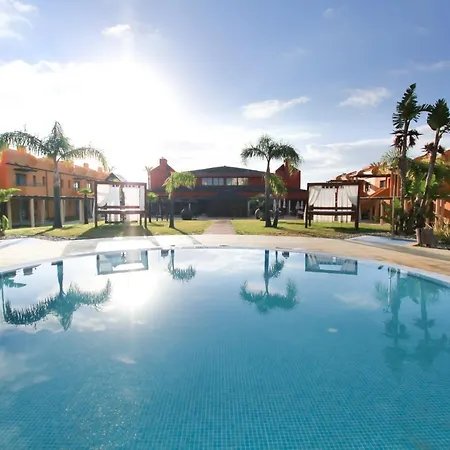 Luxury Apartment, Marina, & Pool Ii Apartamento *